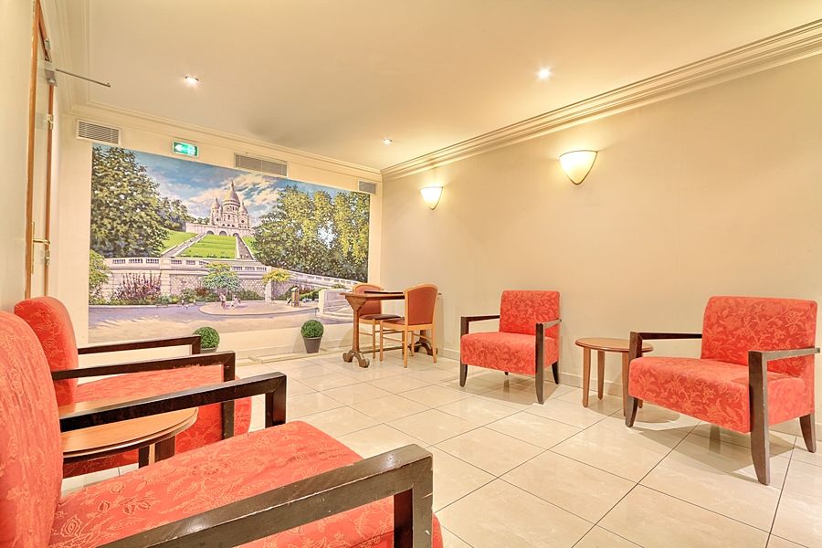 Ibis Styles Batignolles Parigi