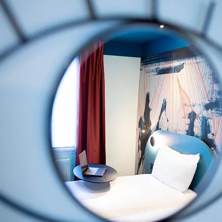 Ibis Styles Batignolles 3* Parigi