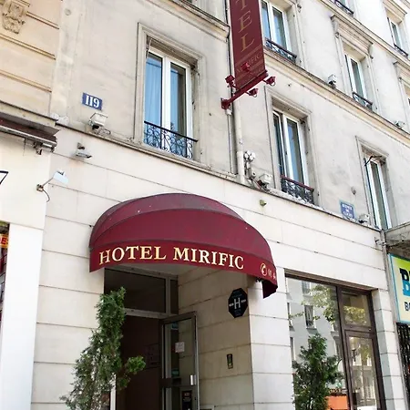 Ibis Styles Batignolles Parigi
