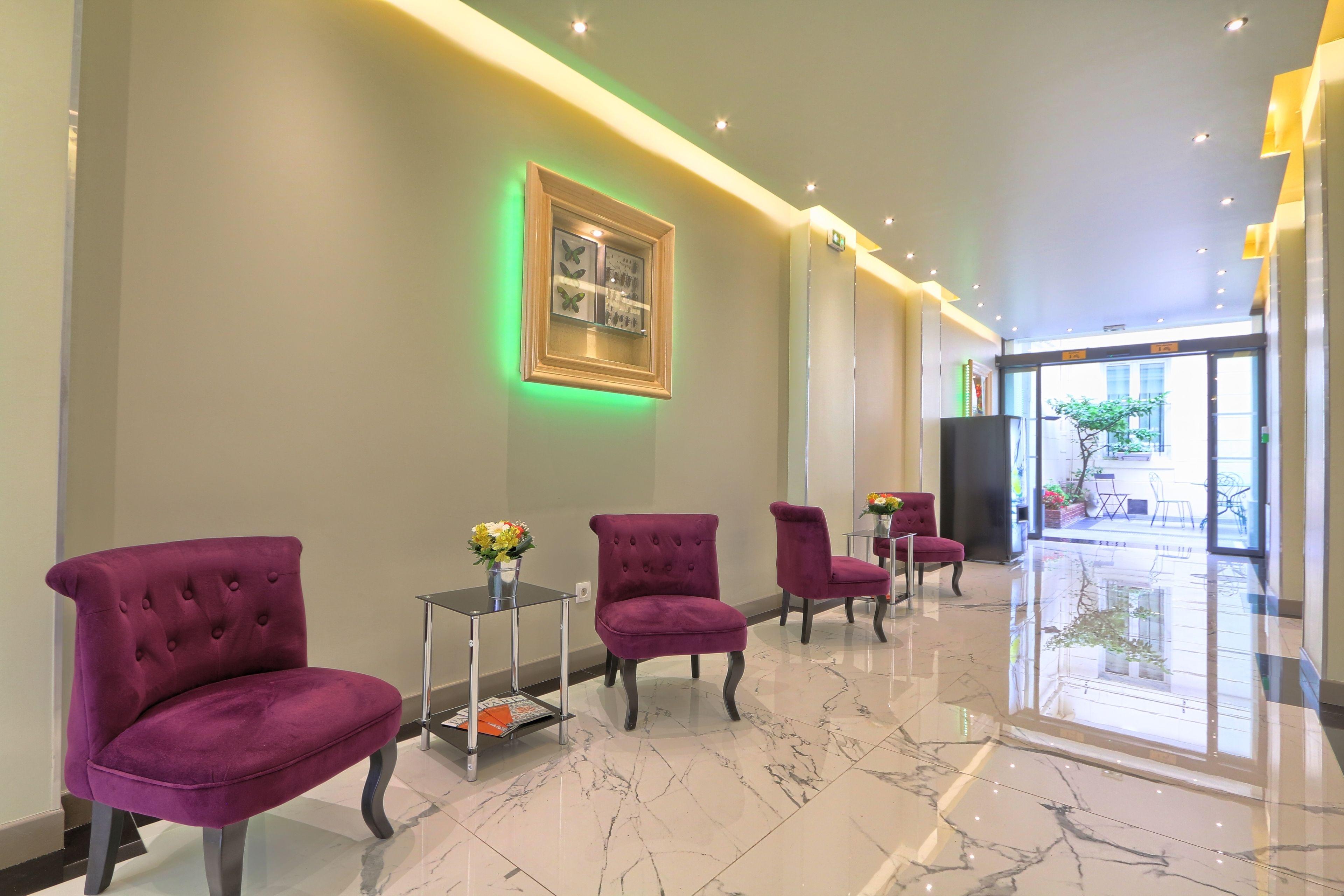 Hotel Ibis Styles Batignolles 3*