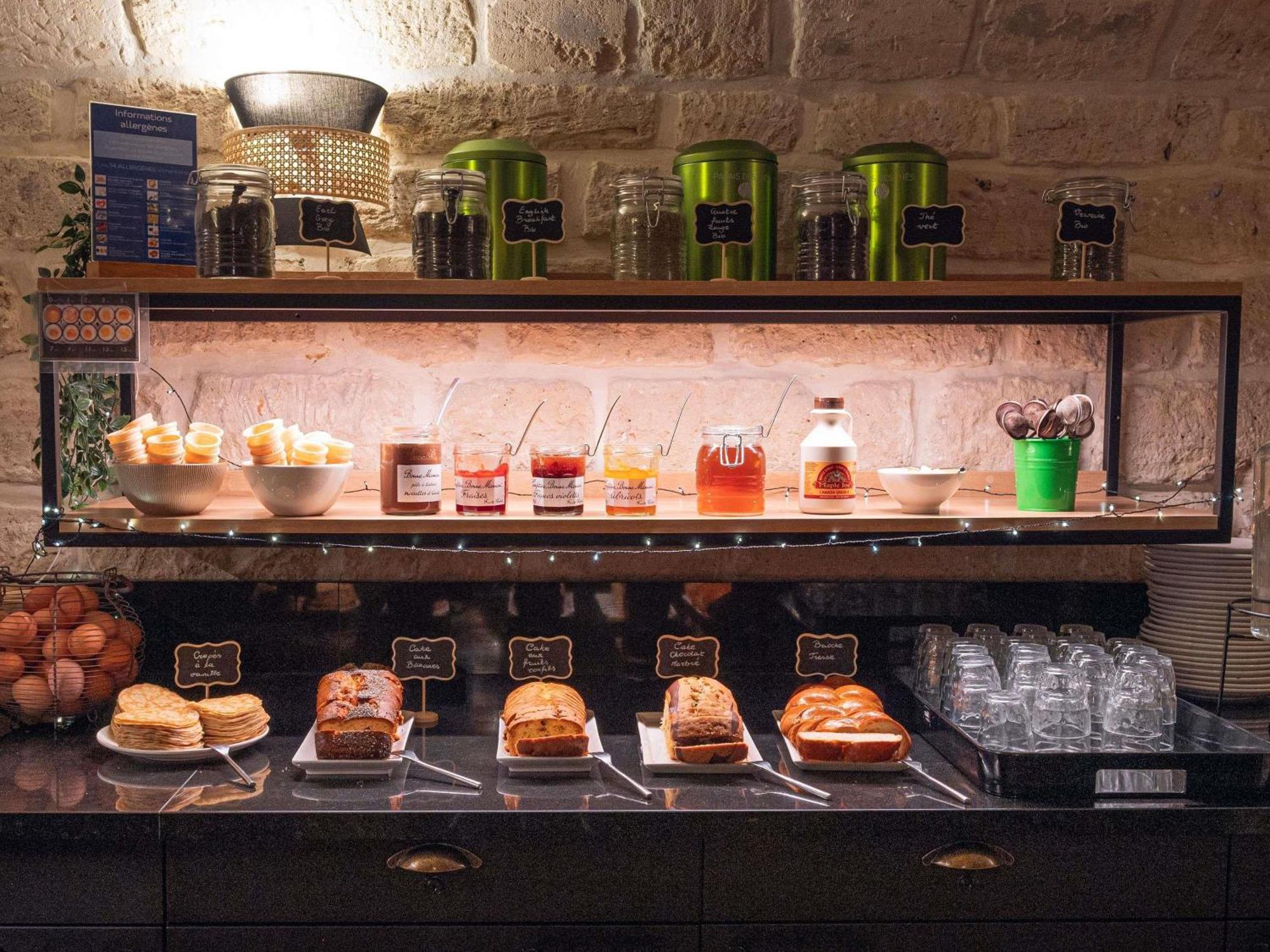 Ibis Styles Batignolles 3* Parigi