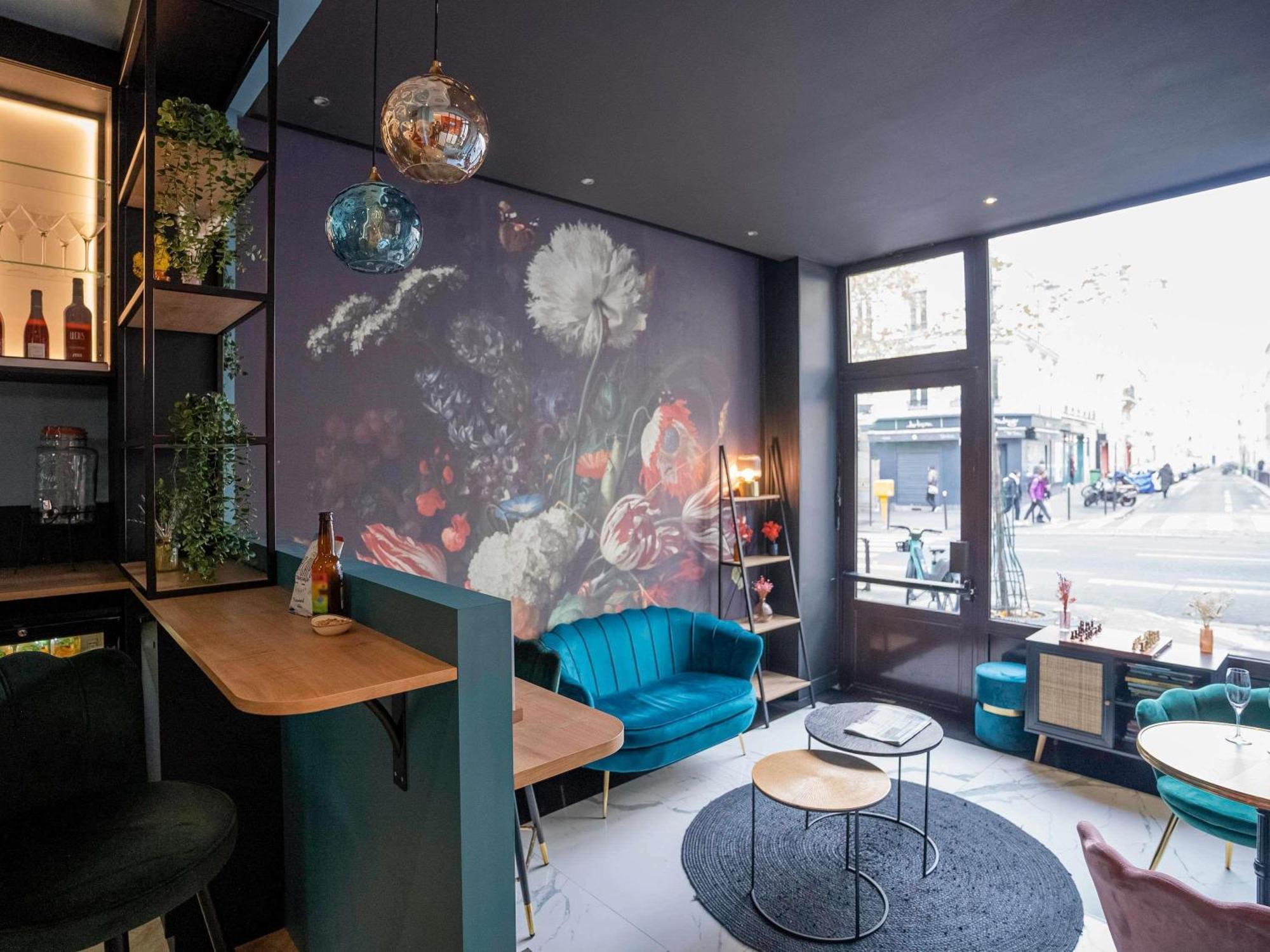 Ibis Styles Batignolles Parigi